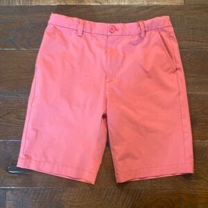 Vineyard Vines boys performance short size 14